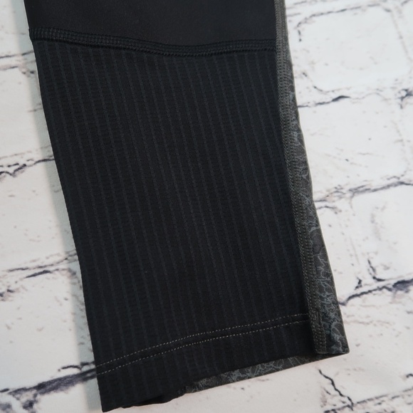 Under Armour Heatgear‎ - Elastic Waist Drawstring Capri Leggings Ladies M - Picture 5 of 9